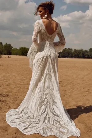 Customized Vintage Wedding Dresses For Women 2025V-Neck Backless Bridal Gowns Bohemia Flare Sleeves Lace Robe Vestidos De Novia